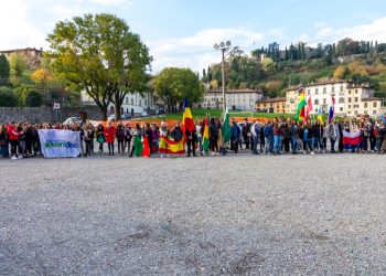 Un grande abbraccio Europeo!