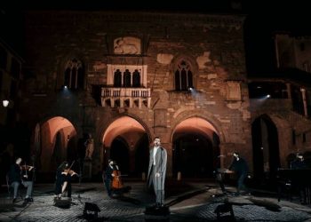 21-02-21 «L’anno che verrà» Mengoni a Bergamo